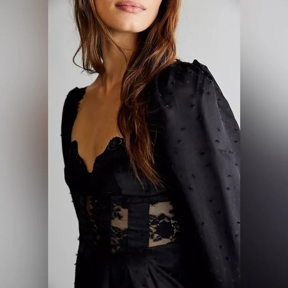 🍋 FOR LOVE & LEMONS Natalie Mini Dress in Black. MEDIUM. Good condition! - Picture 4 of 16